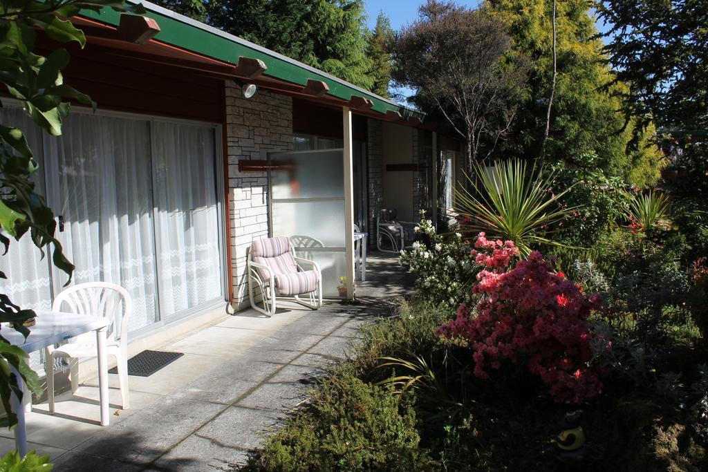 Anglers Paradise Motel Turangi Exterior photo