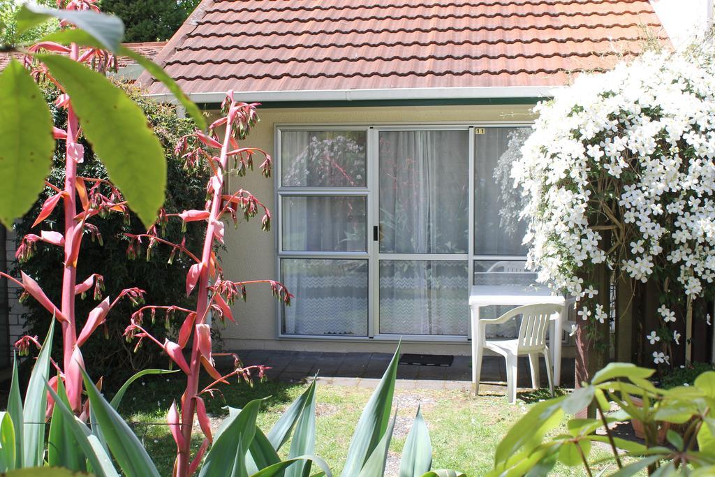 Anglers Paradise Motel Turangi Exterior photo