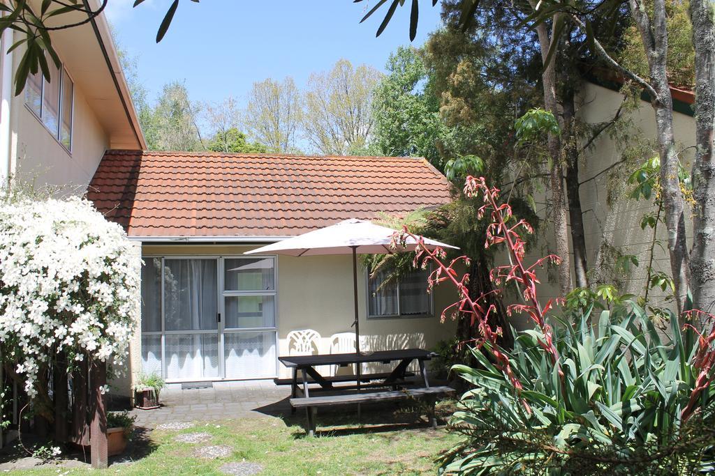 Anglers Paradise Motel Turangi Exterior photo